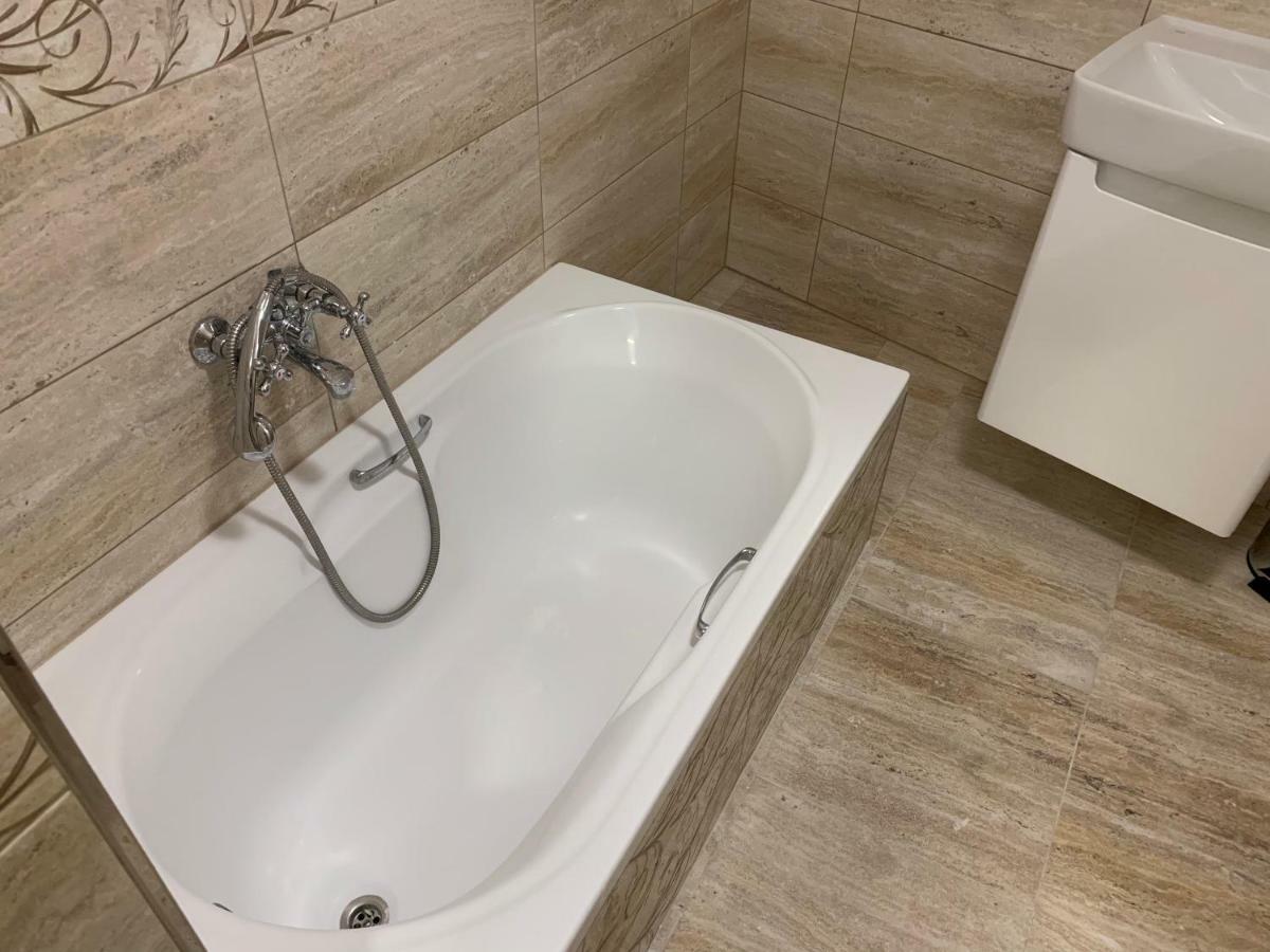 Mikulov Inn - Apartments Slunce מראה חיצוני תמונה