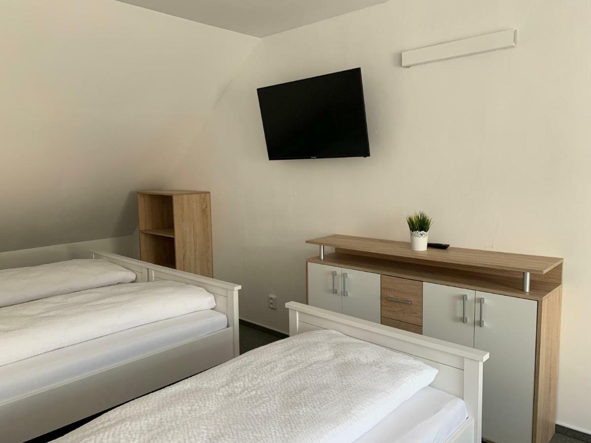 Mikulov Inn - Apartments Slunce מראה חיצוני תמונה